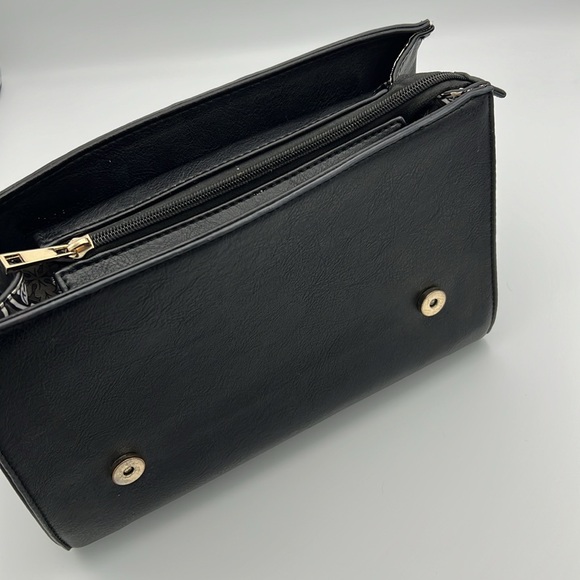 Beautiful stylish bag perfect for the office! - Picture 4 of 5